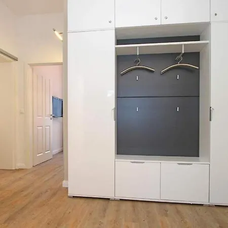 Waldschloss, App 03 *