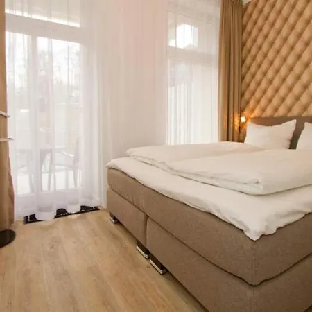 Waldschloss, App 03 *